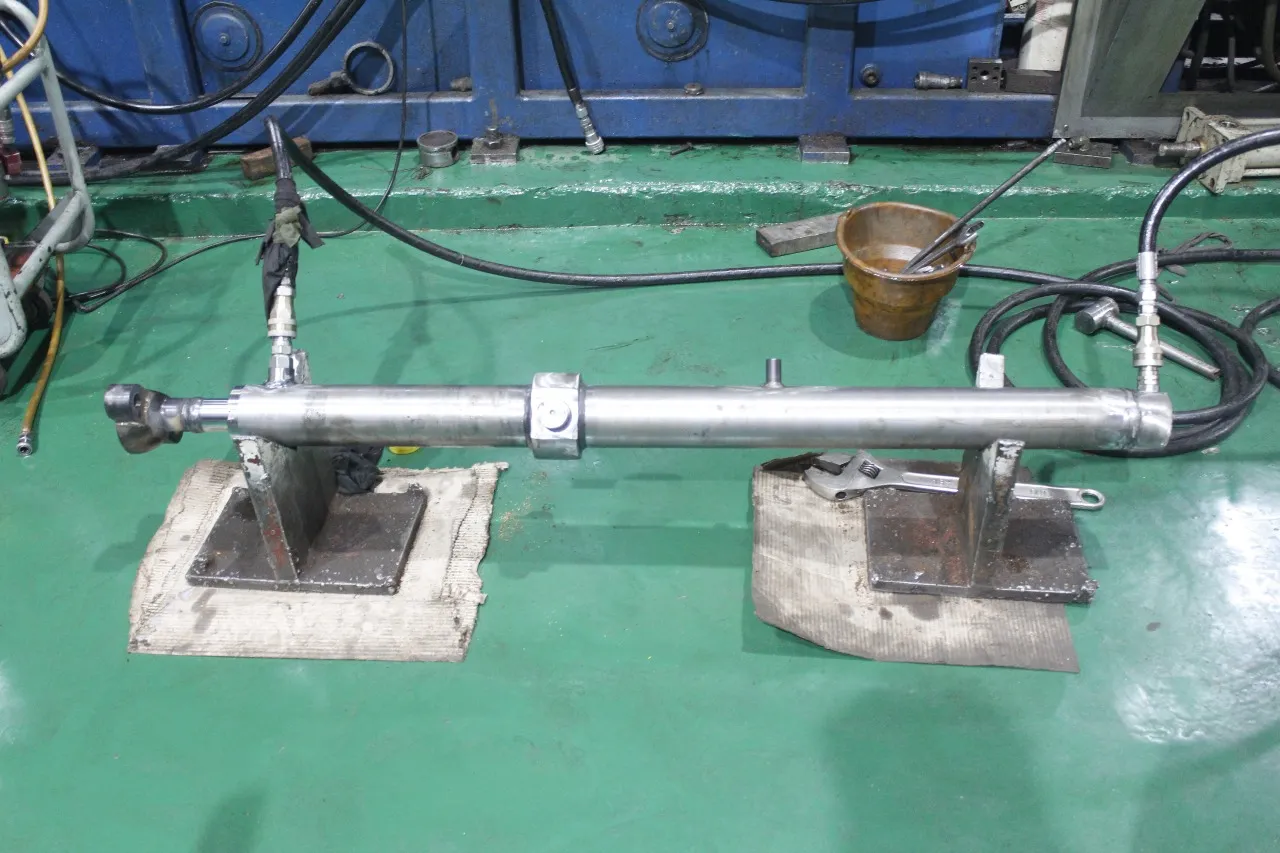 LIFT BLADE CYL GD 511