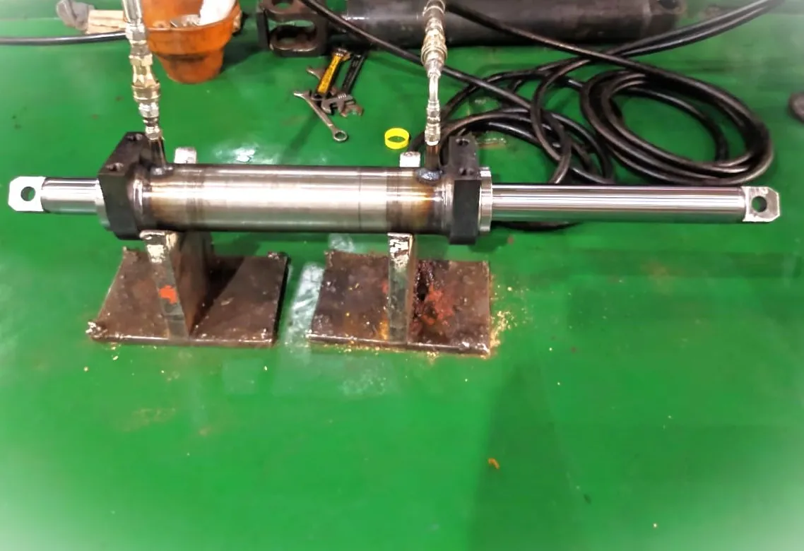 STEERING CYL